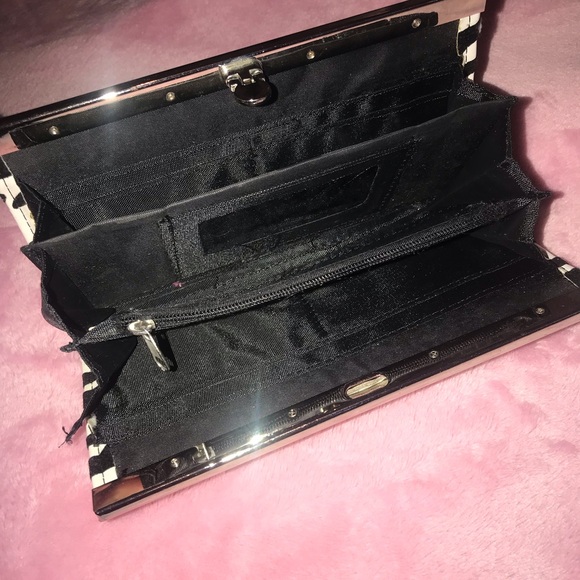 Zebra Wallet 🦓💕 - Picture 3 of 4